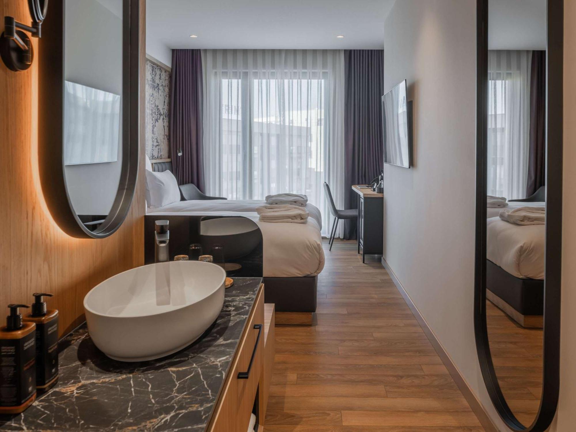 Mercure Prishtina City Pristina Exterior photo